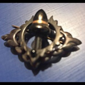 Late Victorian Acorn Jet Brooch